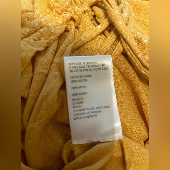 NWOT Urban Outfitters Blouse - Picture 7 of 9